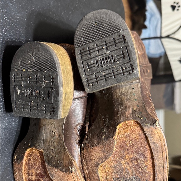 Corral Vintage Brown Embroidered Heeled Boots Made in Mexico Size 7 - Picture 11 of 15